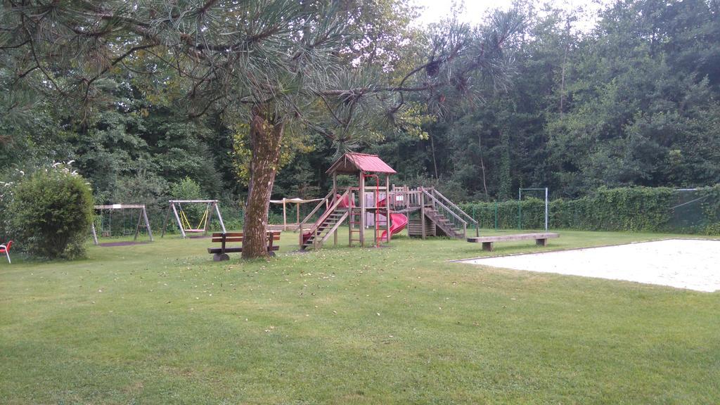 Ferienwohnung Christian Am Ossiachersee ボーデンスドルフ エクステリア 写真