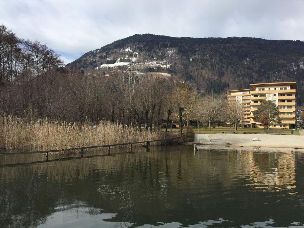 Ferienwohnung Christian Am Ossiachersee ボーデンスドルフ エクステリア 写真